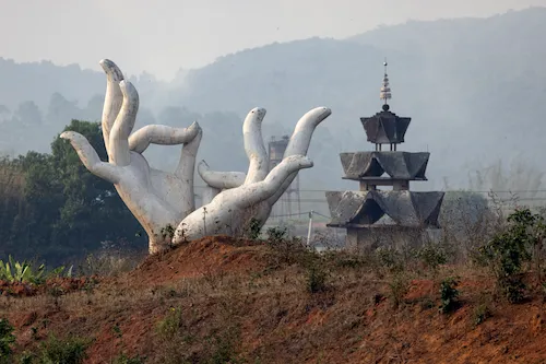 Travel Guide to Yunnan lost buddhist temple