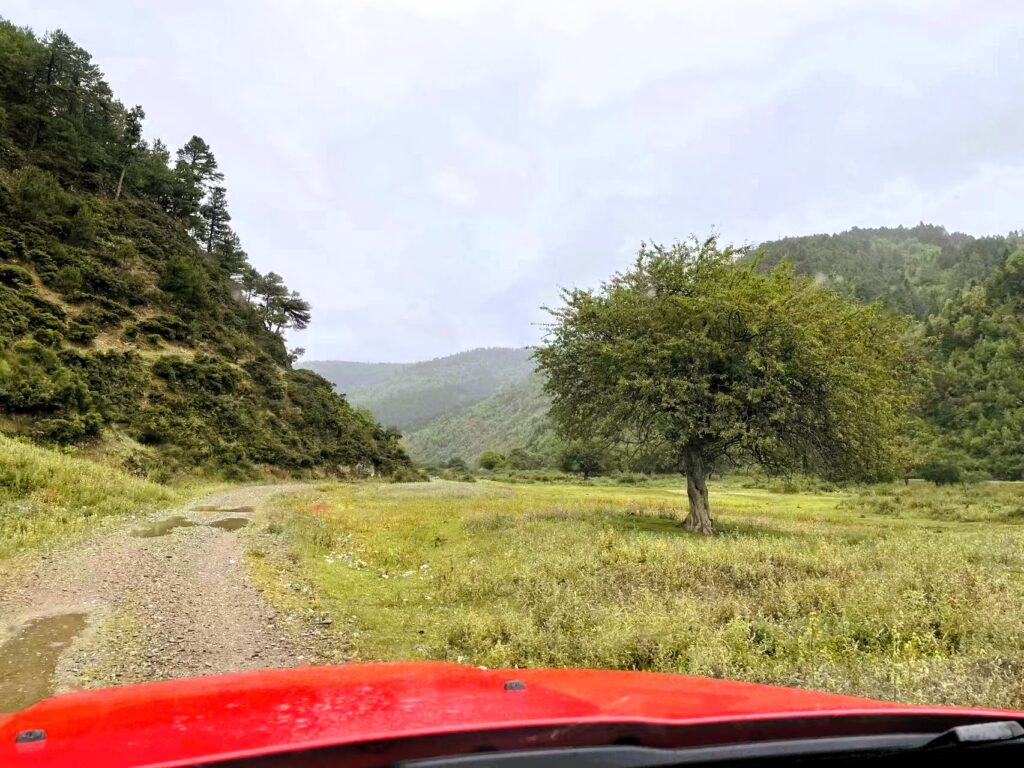 A Photographic Journey Through Rural Yunnan road countryside yunnan