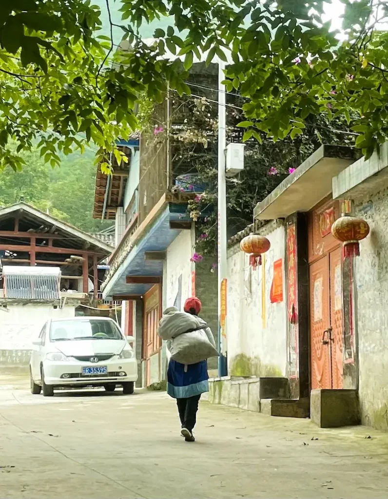 A Photographic Journey Through Rural Yunnan yunnan local people 1
