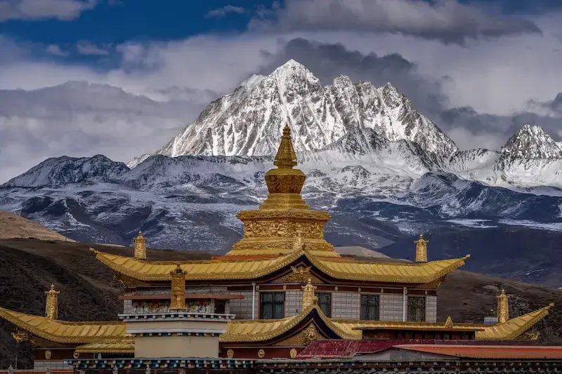 Mount Gongga & G318: The Untamed Frontier kangding 1