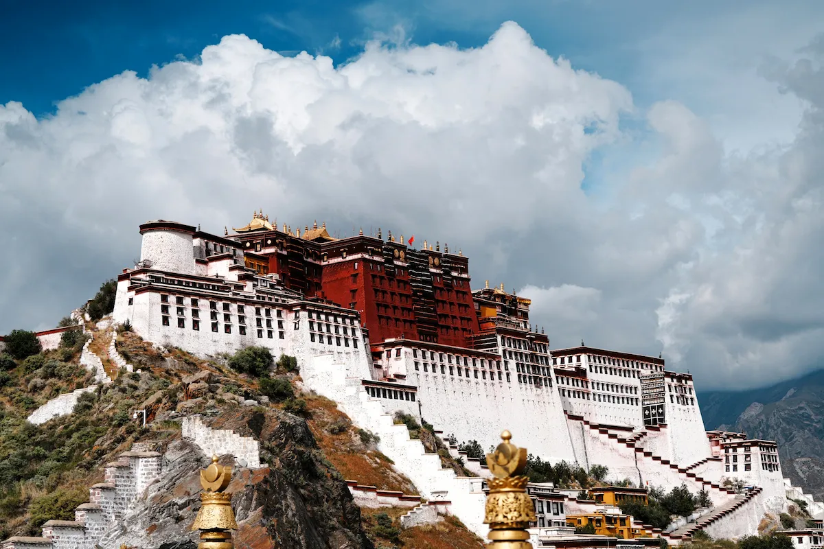 Lhasa Potala To Base Camp Mount Everest: A Soulful Journey potala palace tibet