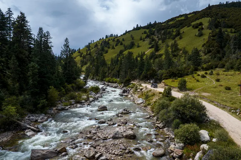 Mount Gongga & G318: The Untamed Frontier sichuan road