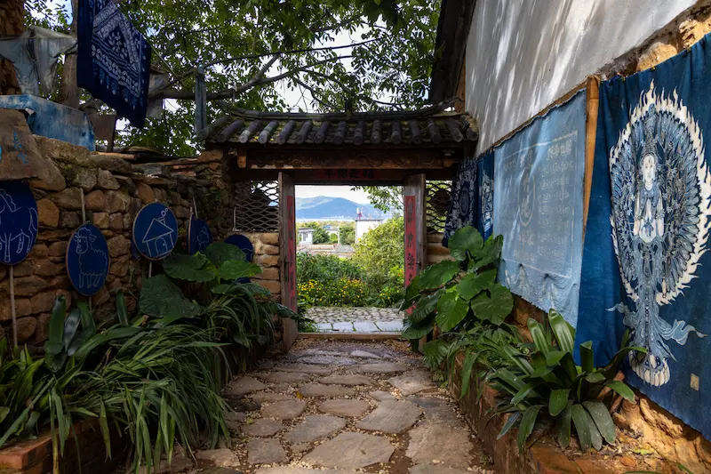 The Ancient Tea Horse Road: A Journey from Yunnan to Tibet tea horse road path