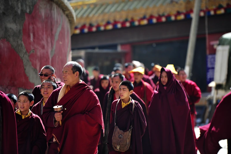 Unlock Your Dream Trip To Tibet tibetan monks 1