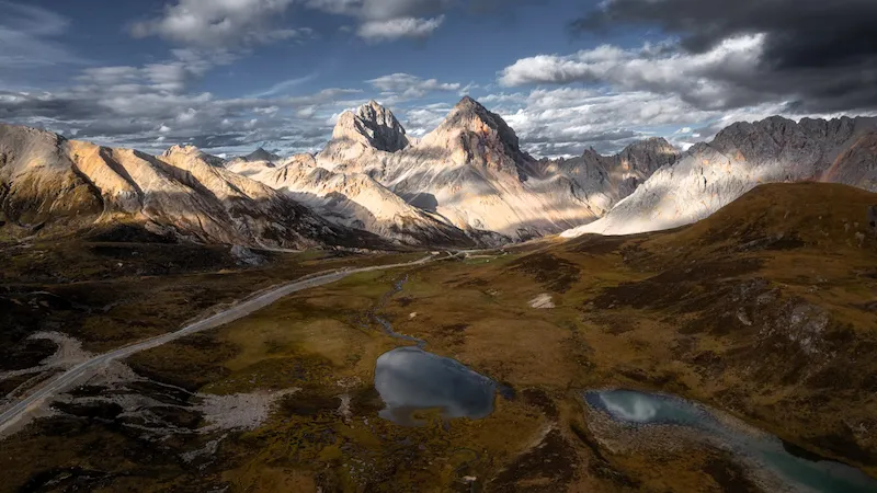 Mount Gongga & G318: The Untamed Frontier zawala pass