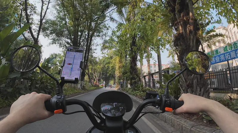 Un Viaggio a Xishuangbanna: Templi, Mercati e Battaglie d’Acqua xishuangbanna