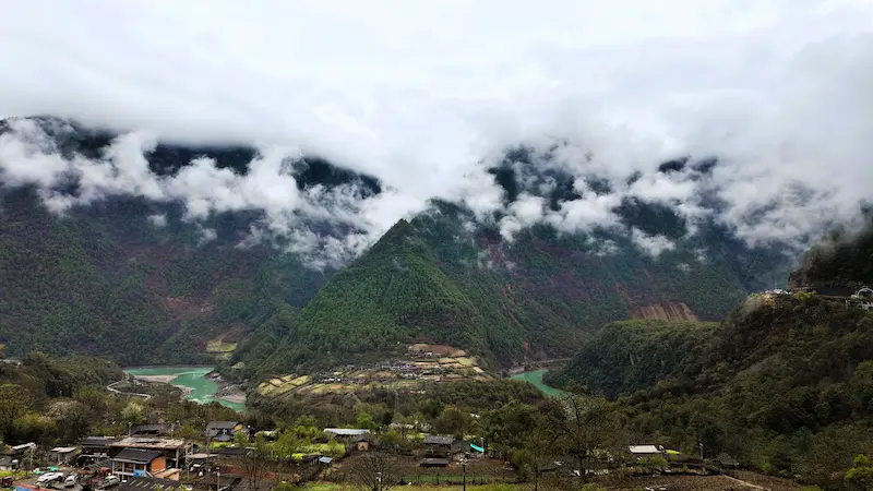 Bingzhongluo: Dove gli Dei e gli Uomini Convivono Bingzhongluo