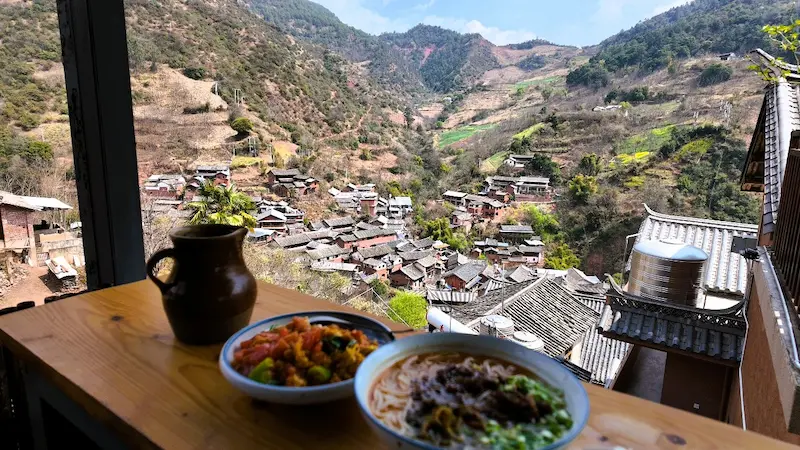 Viaggio a Nuodeng: il Villaggio del Sale sul Pendio delle Tigri villaggio di Nuodeng