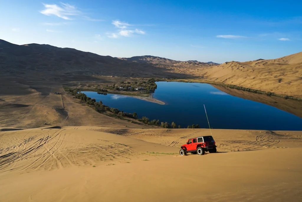 Exploratory Travel in China inner mongolia badain jaran