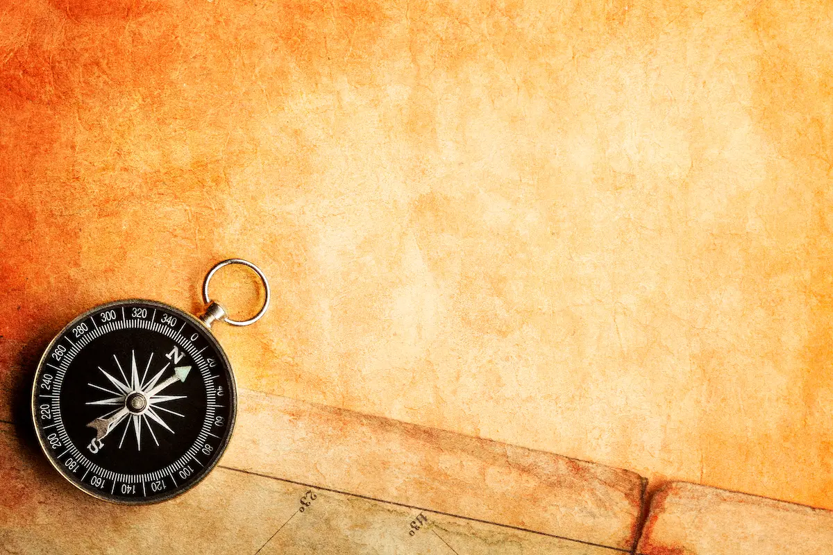 Signature Expeditions compass