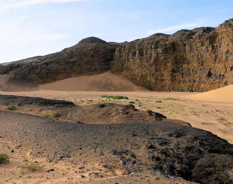 Yin Mountains Frontier Expedition – Inner Mongolia yardang formations inner mongolia